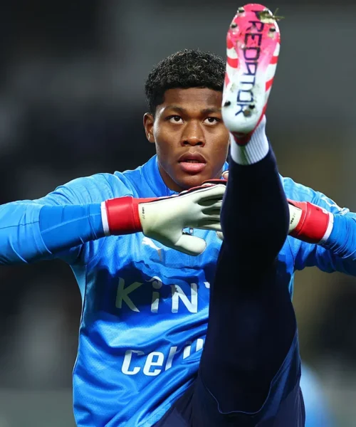 Mercato Juventus, un altro colpo di scena per il portiere: Suzuki si allontana dal PSG