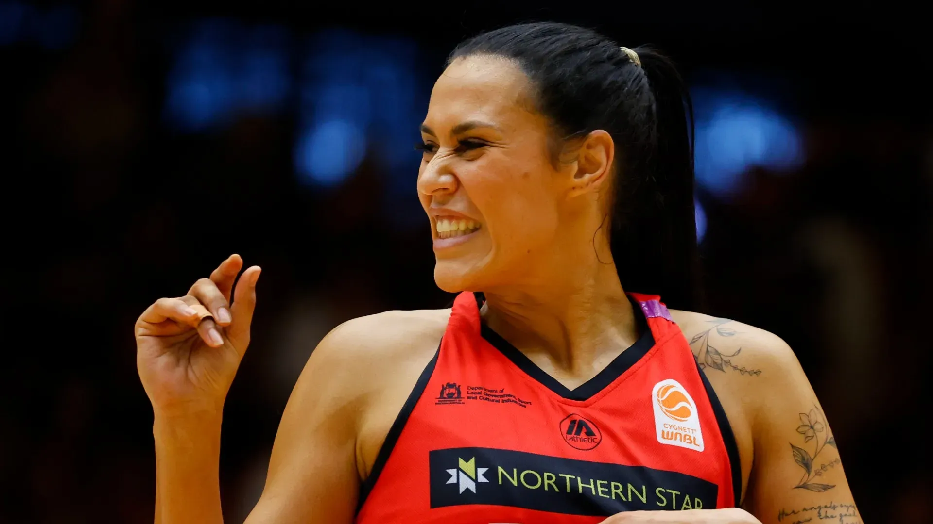 Nel 2024 ha firmato con i Perth Lynx per la stagione 2024-25 della WNBL

