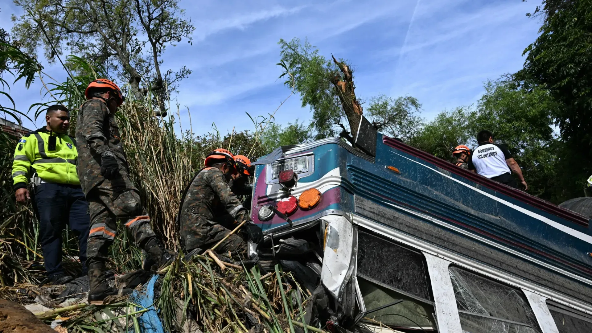 "In qualità di Presidente, ho dato ordine di mobilitare il personale dell'Esercito nazionale per prestare assistenza sul posto"
