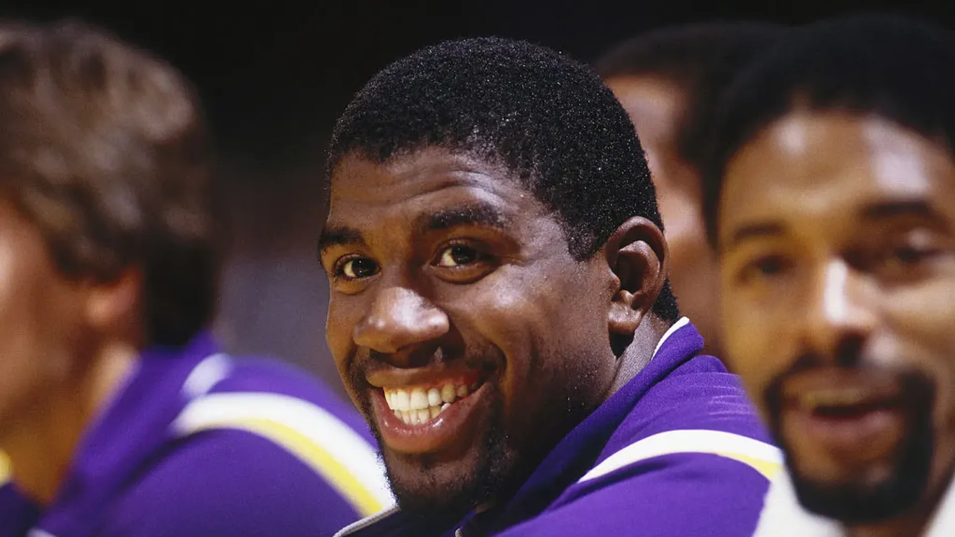 Magic Johnson: l'iconico campione dei Lakers ha un patrimonio di 1,5 miliardi dollari