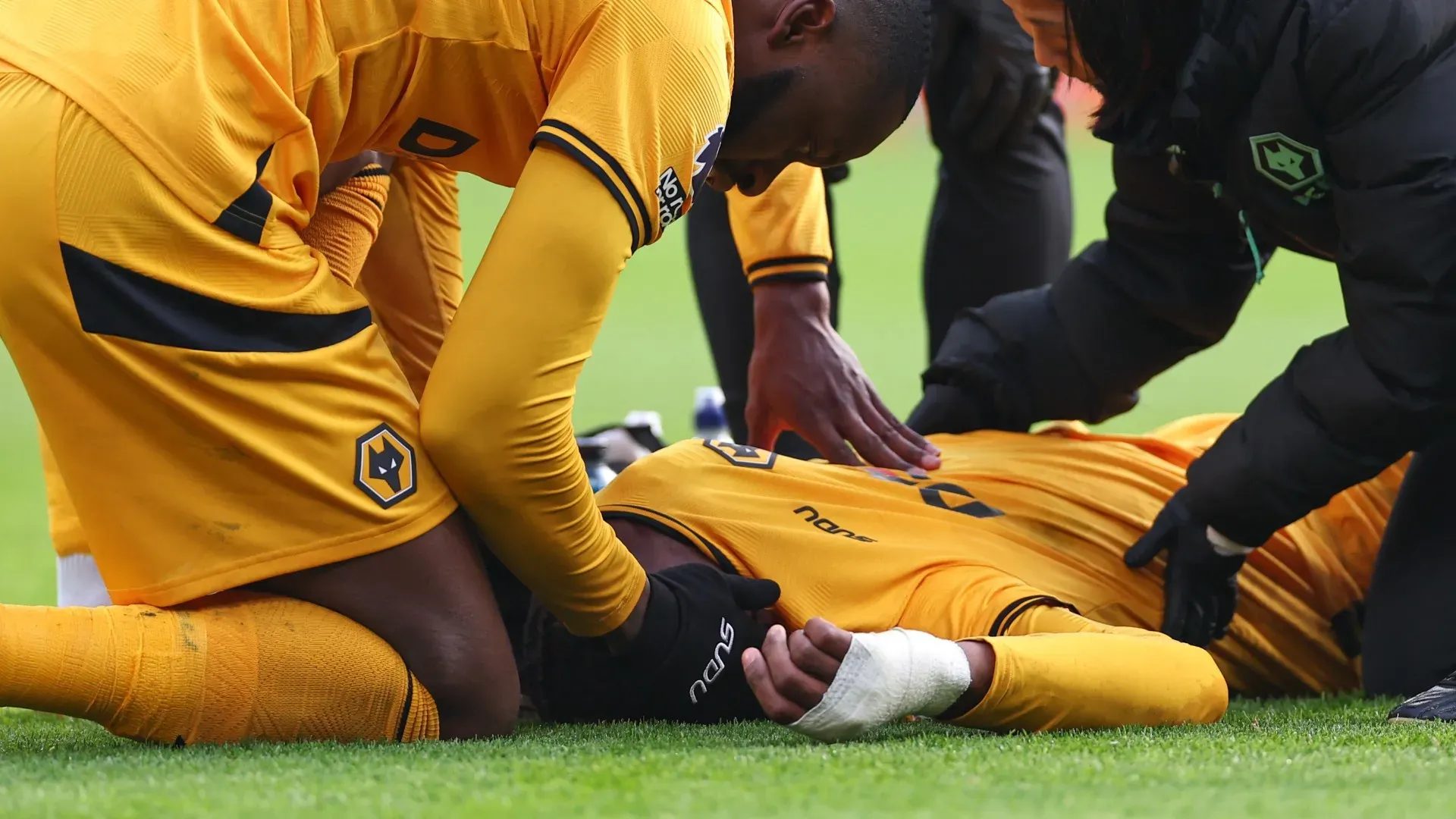 Enorme spavento per il campione: esce in lacrime
