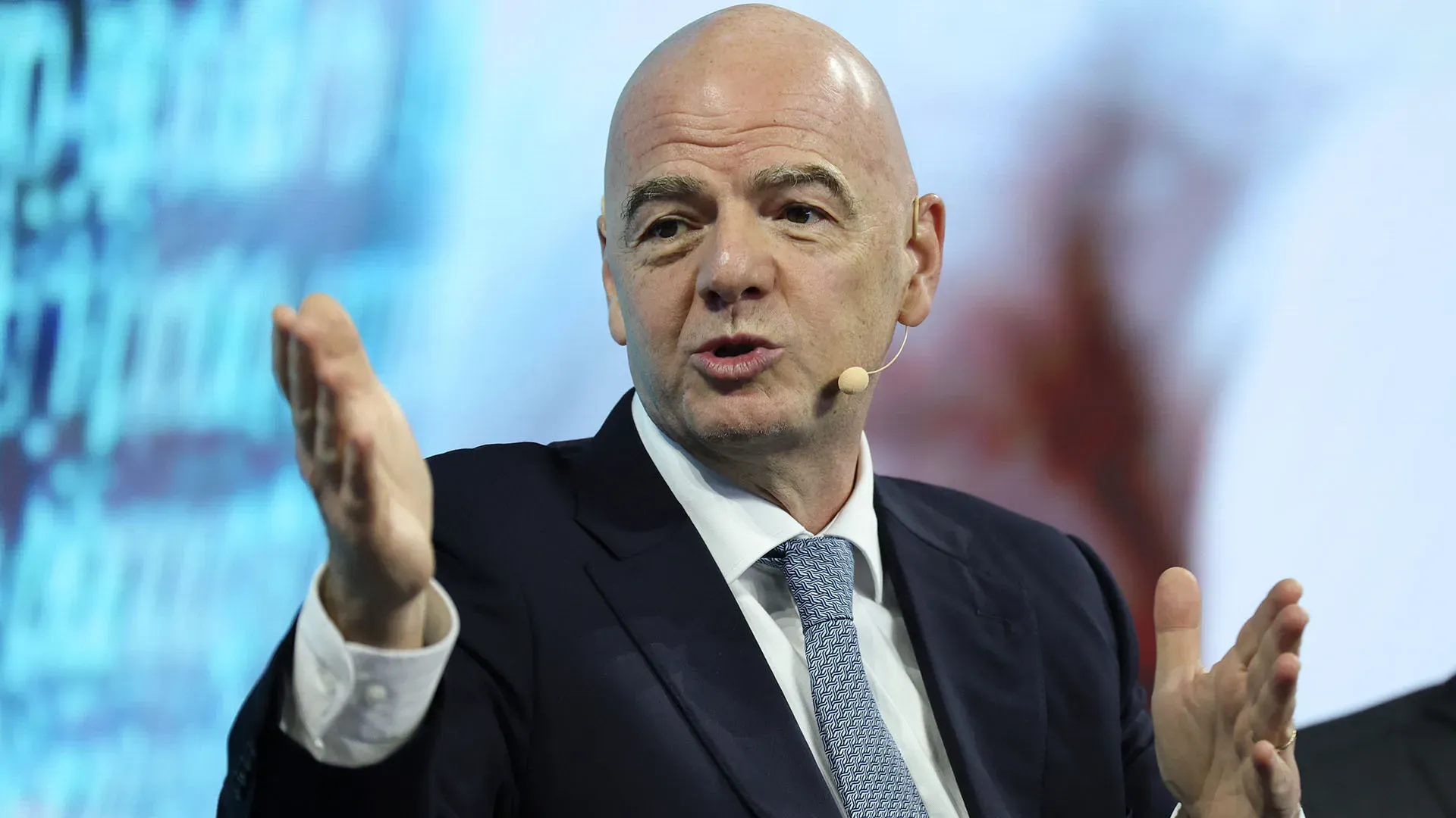 Gianni Infantino non si è sbilanciato ma le pressioni dei club sono sempre maggiori
