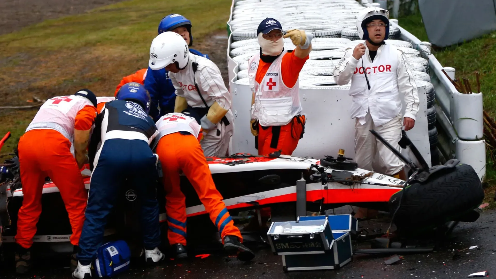 Il pilota fu immediatamente trasportato al reparto di terapia intensiva dell'ospedale di Yokkaichi
