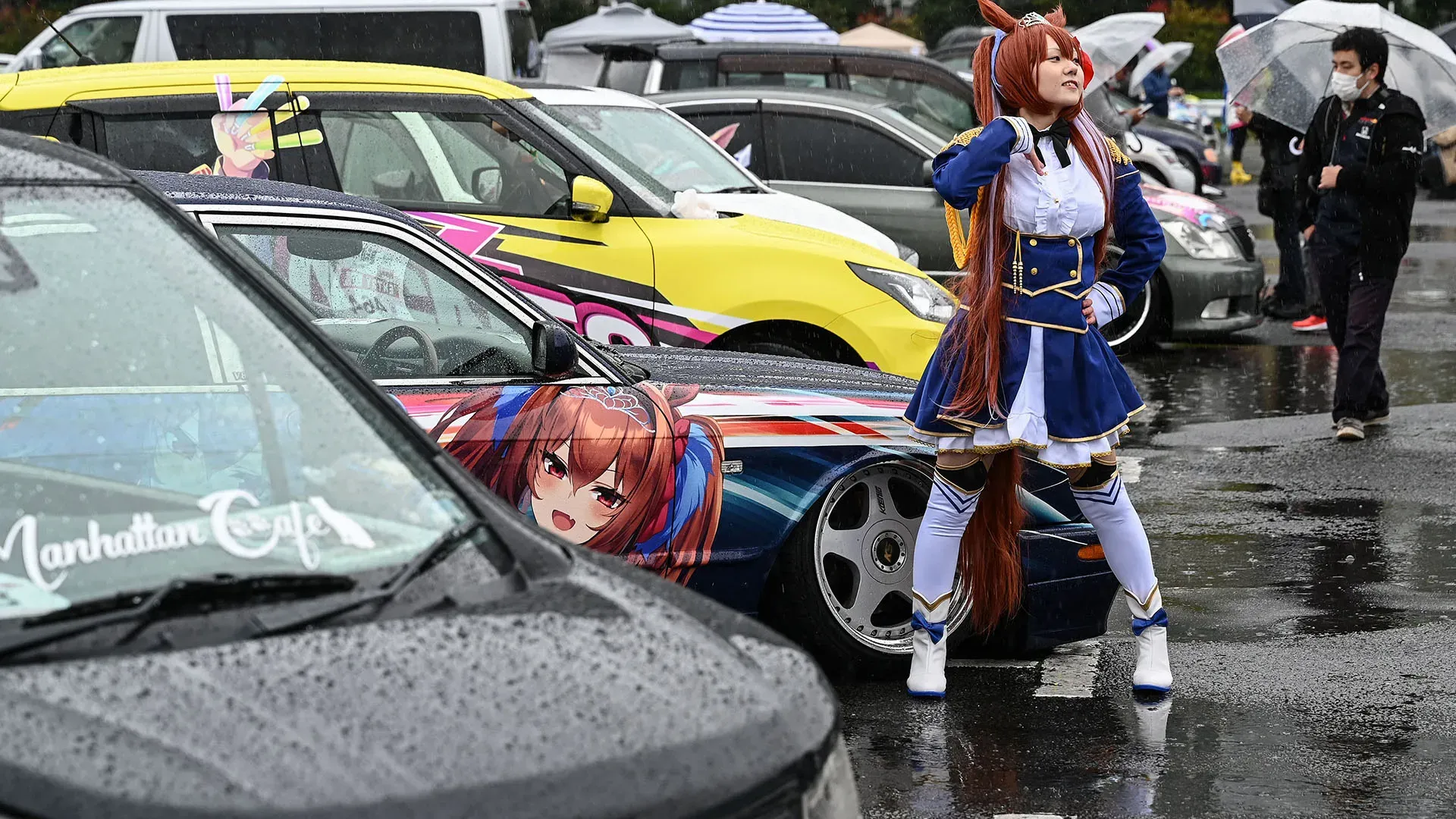 C'è chi decide di ricoprire tutta l'auto e chi invece sceglie di fare solo una parte
