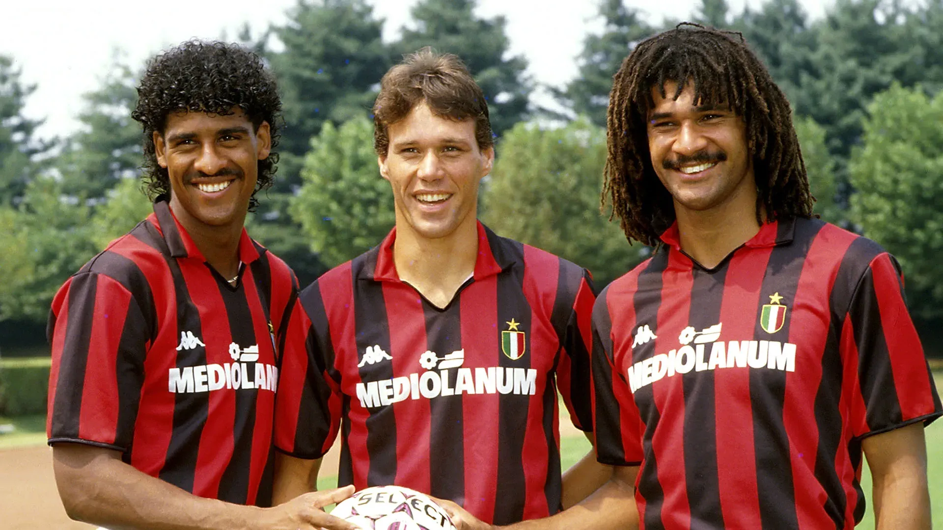 Al Milan ha composto un eccezionale trio assieme ai connazionali Ruud Gullit e Frank Rijkaard
