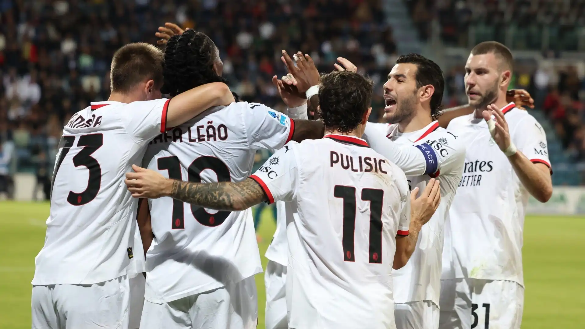 Il Milan si è stufato: in vendita le 3 stelle. Foto
