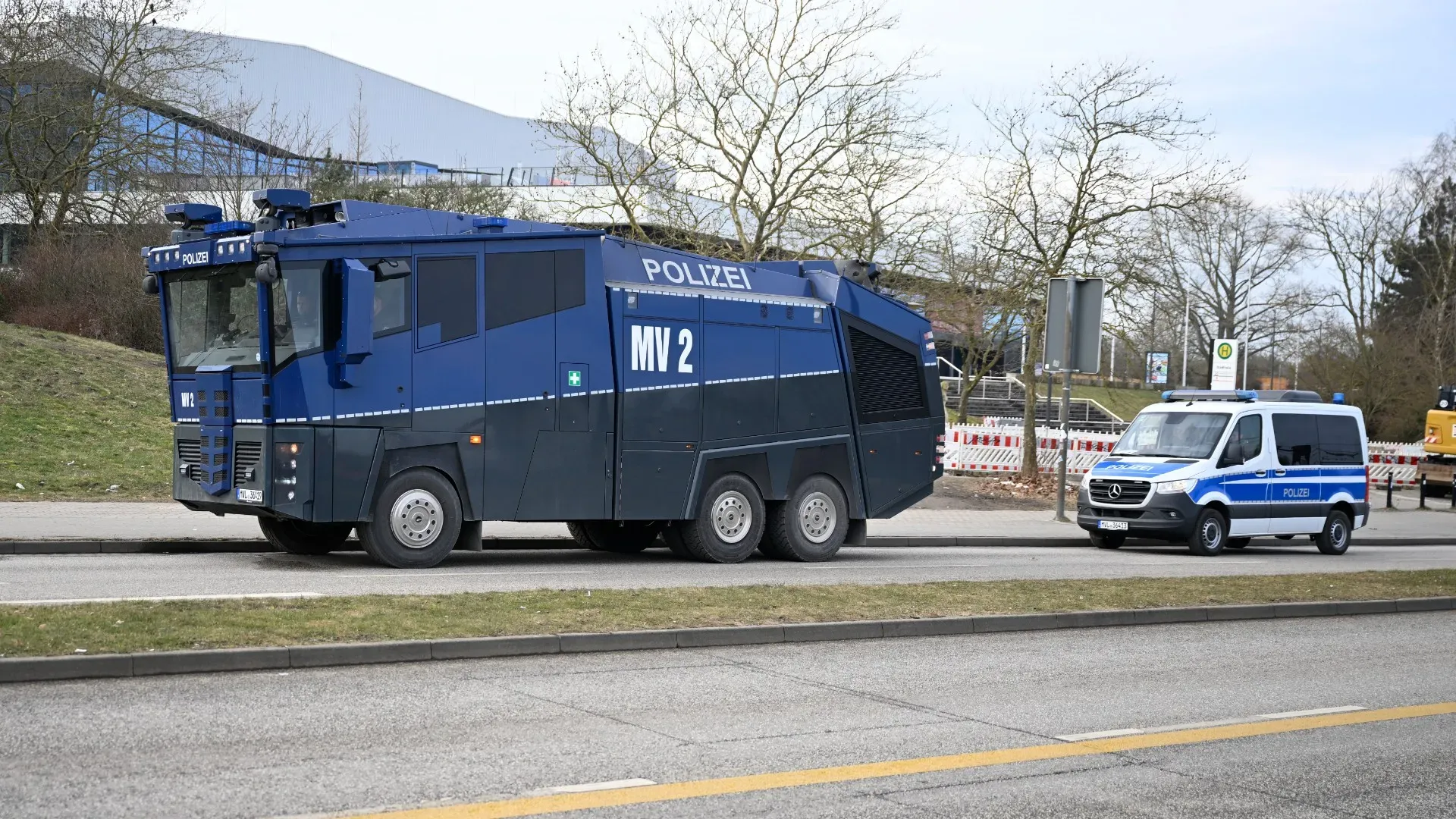 La partita era a rischio ed erano state previste misure di sicurezza straordinarie
