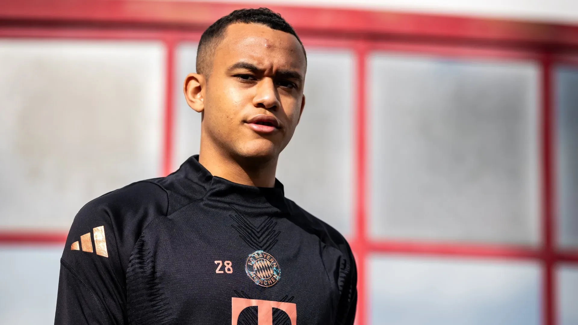 Il Bayern Monaco ha grande fiducia nel giovane e non vuole perderlo
