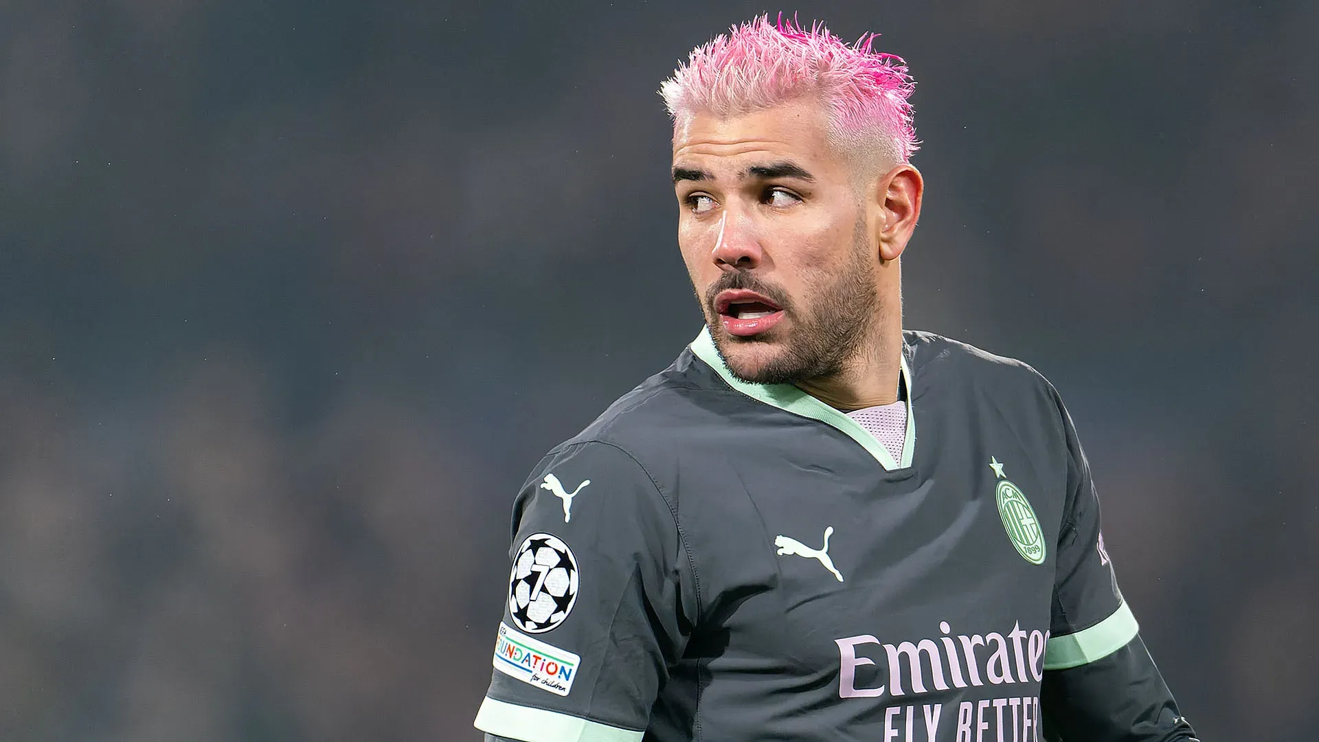 Anche in Premier League ci sono vari club interessati ma Theo Hernandez preferirebbe Madrid
