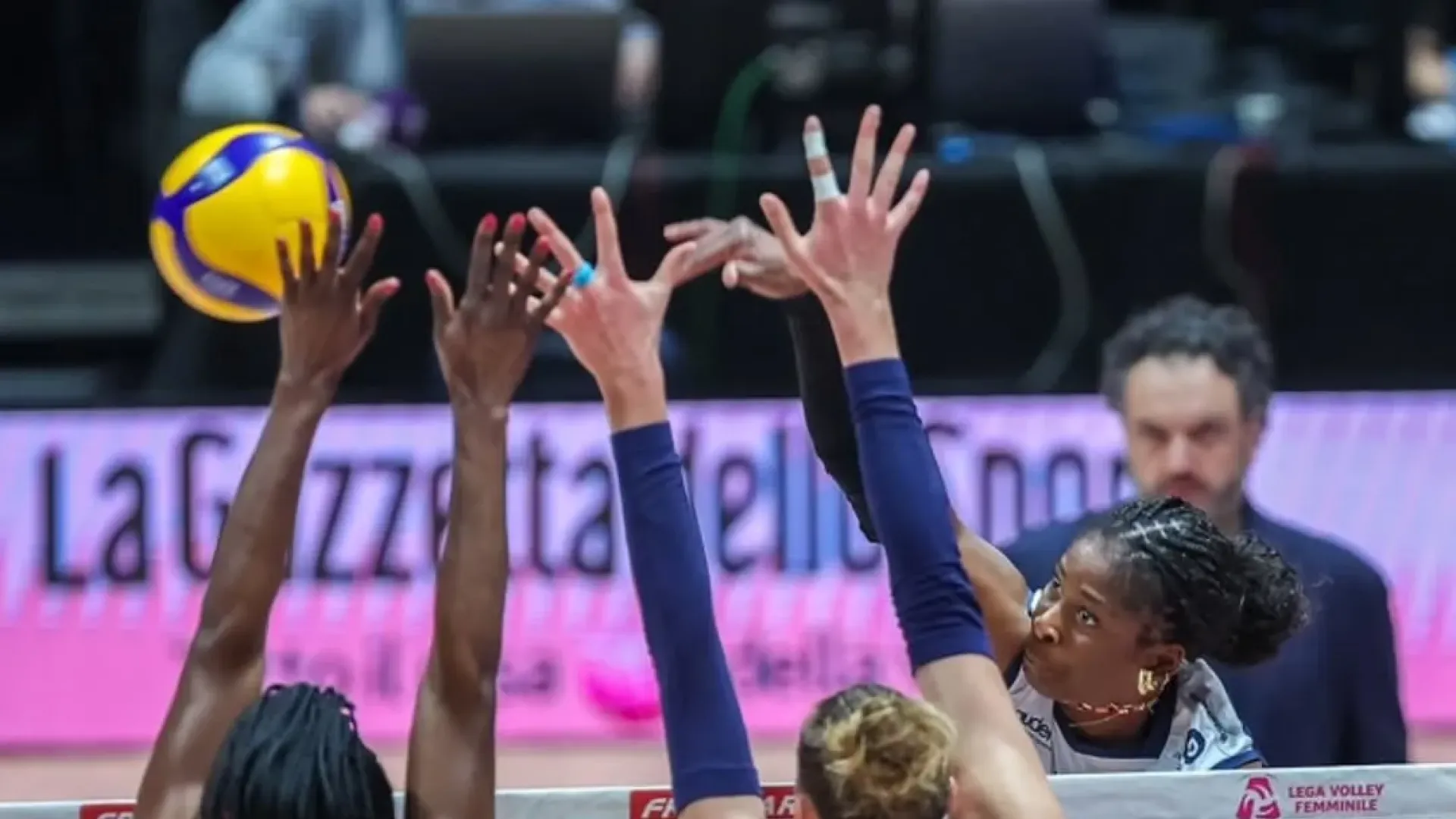 Milano ha riallungato con Sylla e Egonu sull'1-2.