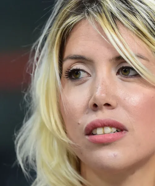 Wanda Nara e il calciatore misterioso al Mondiale per Club: si scatena il dibattito, foto
