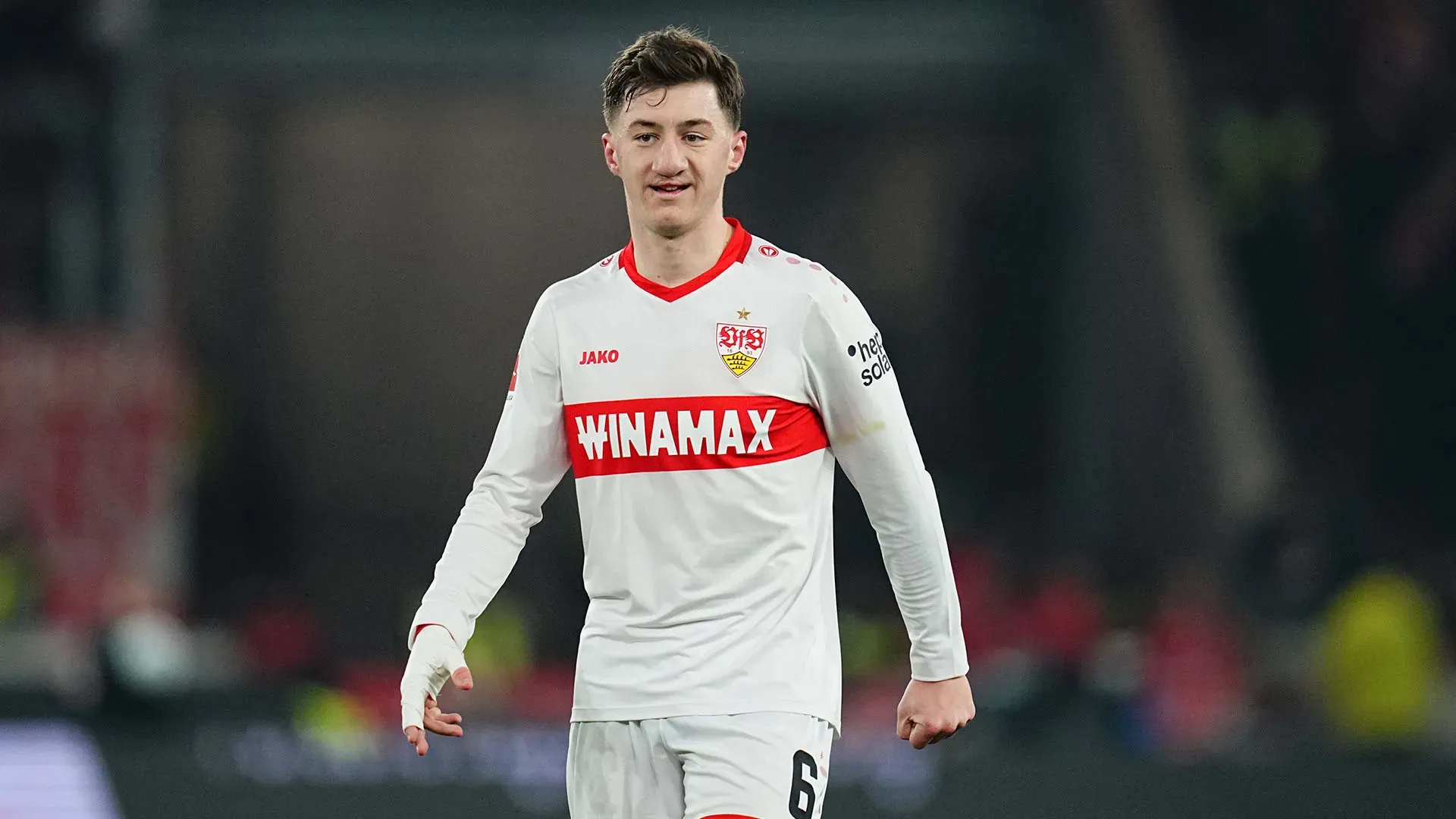 Si è trasferito all'Hoffenheim nel 2021, e nel 2023 è stato acquistato dallo Stoccarda