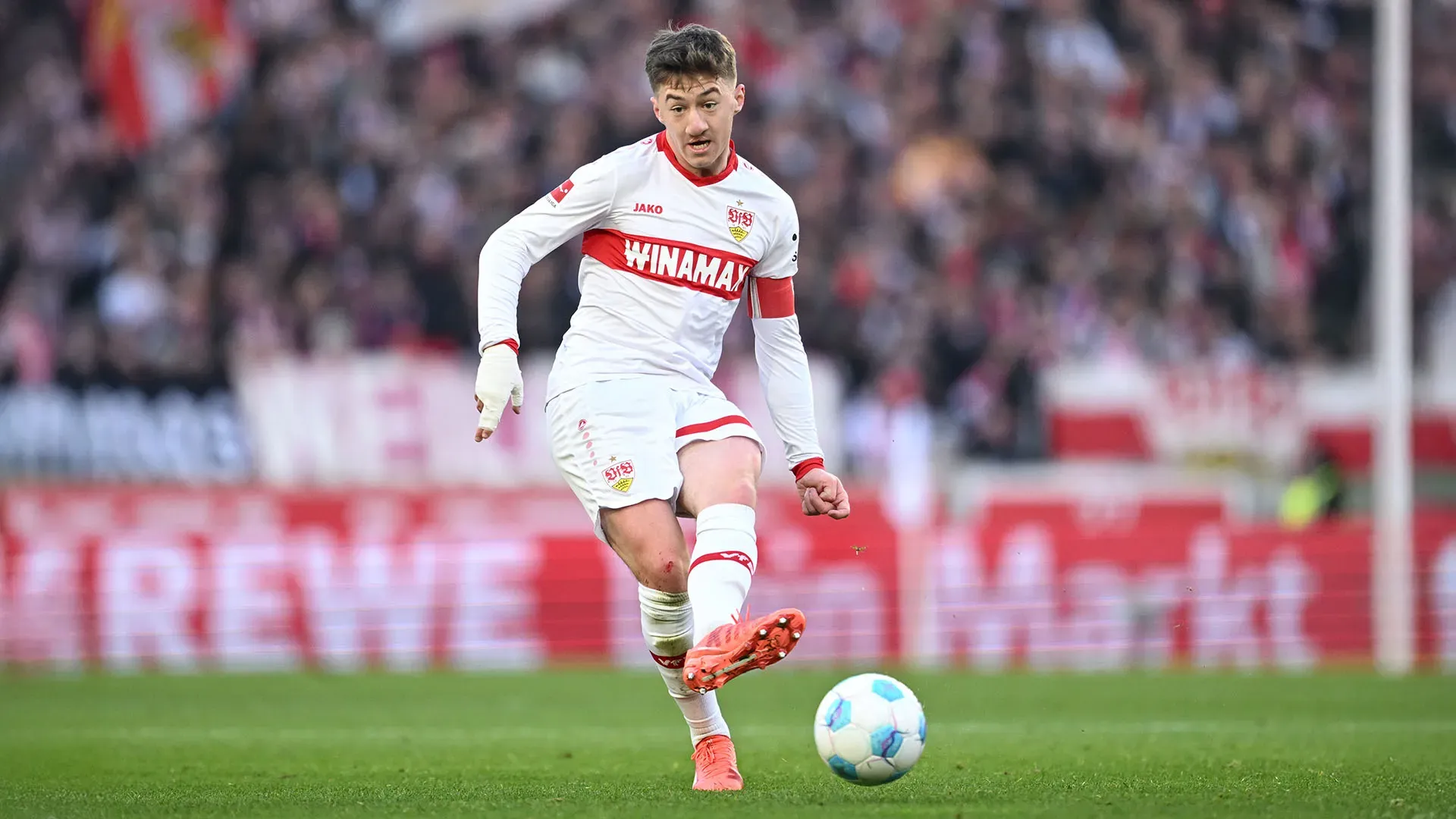 Stiller è cresciuto nelle giovanili del Bayern Monaco
