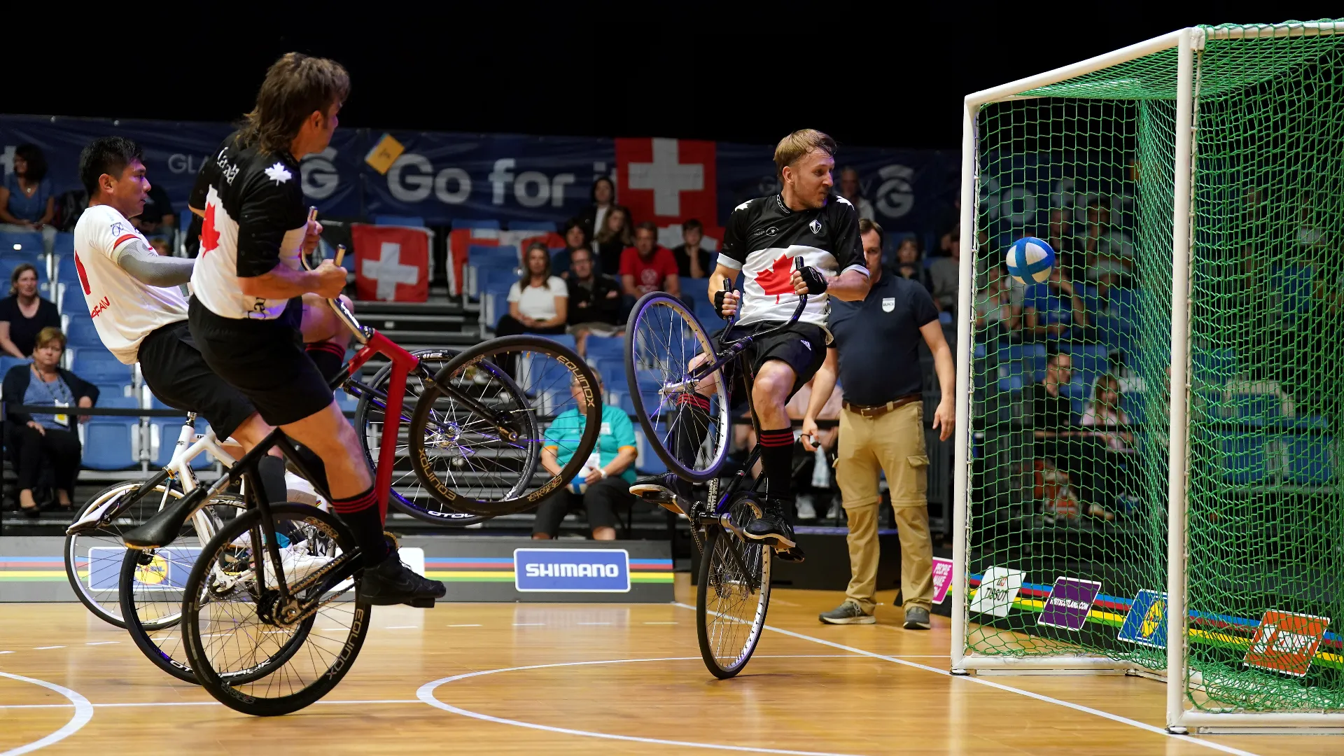 L'invenzione del Cycle Ball è attribuita al ciclista Nick Kaufmann
