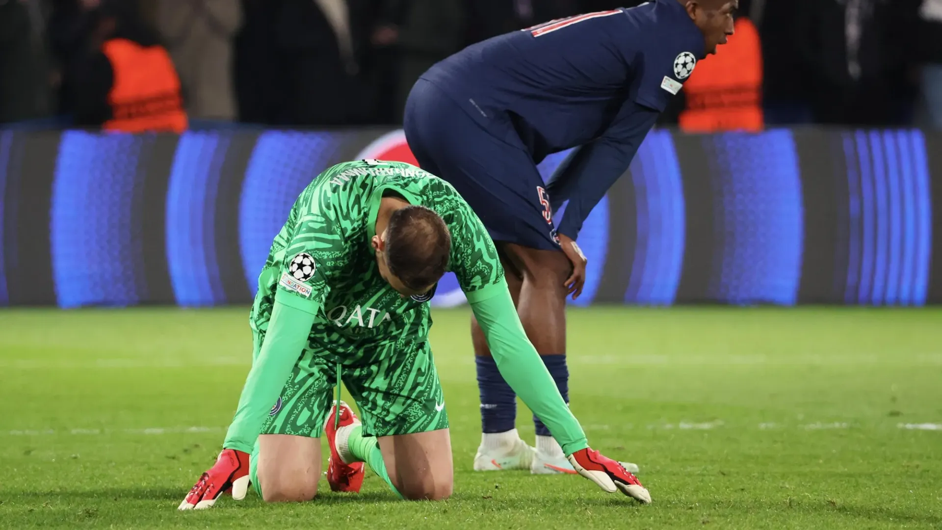 La società gli ha fatto un'offerta ma Donnarumma vorrebbe uno stipendio più alto
