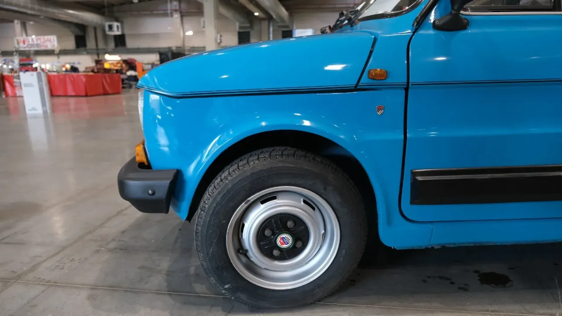 Prodotta anche in Polonia con il nome Polski Fiat 126p, la vettura divenne simbolo di mobilità popolare in Europa dell'Est