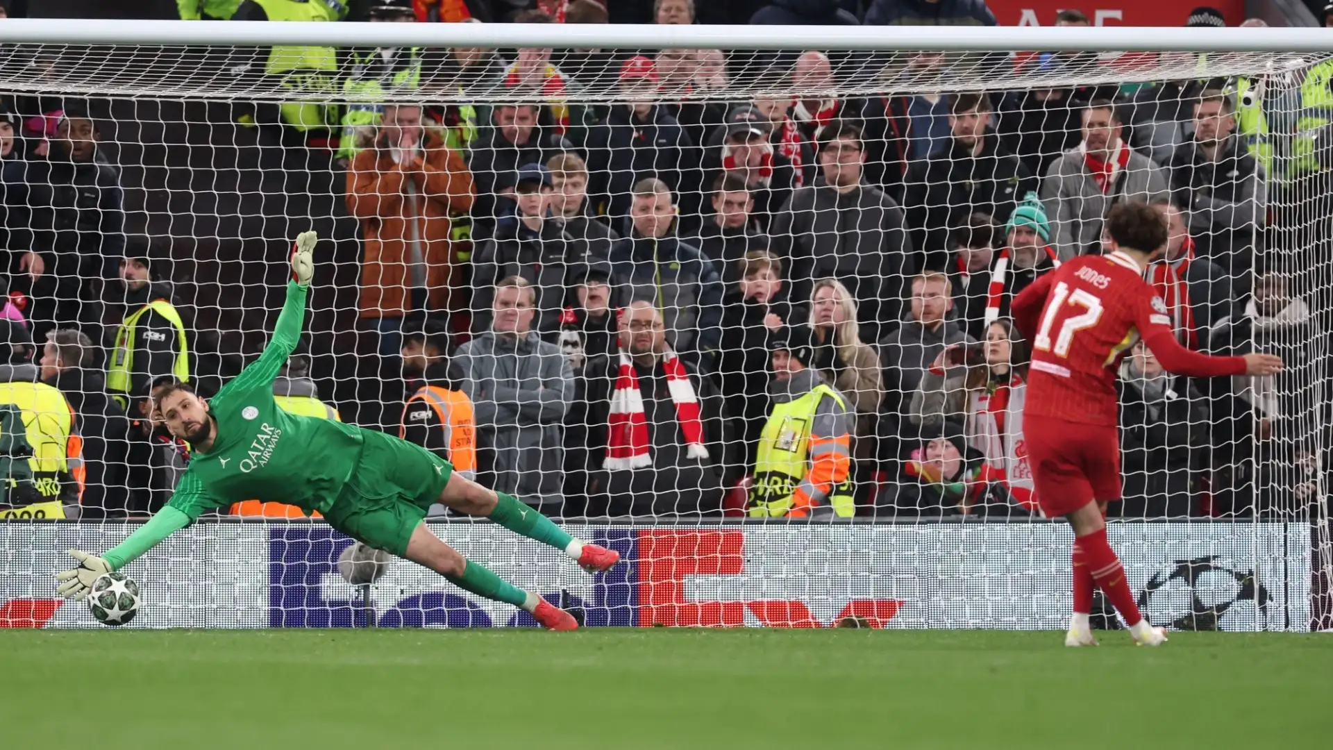 Intanto la dirigenza del PSG deve risolvere la questione Gianluigi Donnarumma
