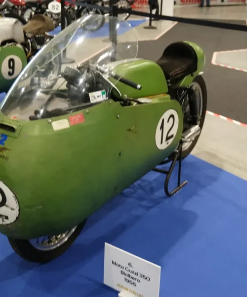 Moto Guzzi 350 Bialbero: le foto di un bolide vincente