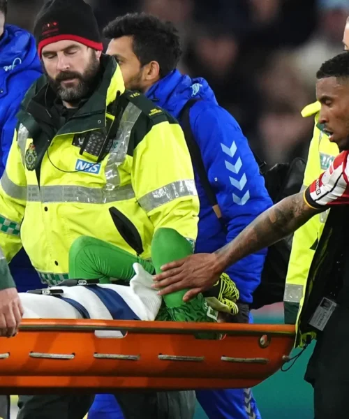 Tremendo infortunio per il portiere: stagione a rischio. Le foto