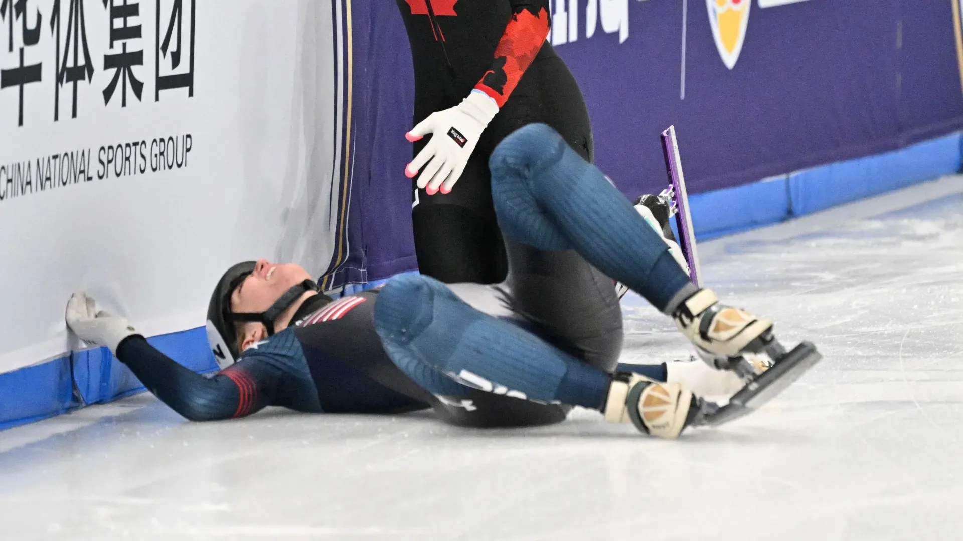 Le due campionesse si sono scontrate violentemente e sono cadute
