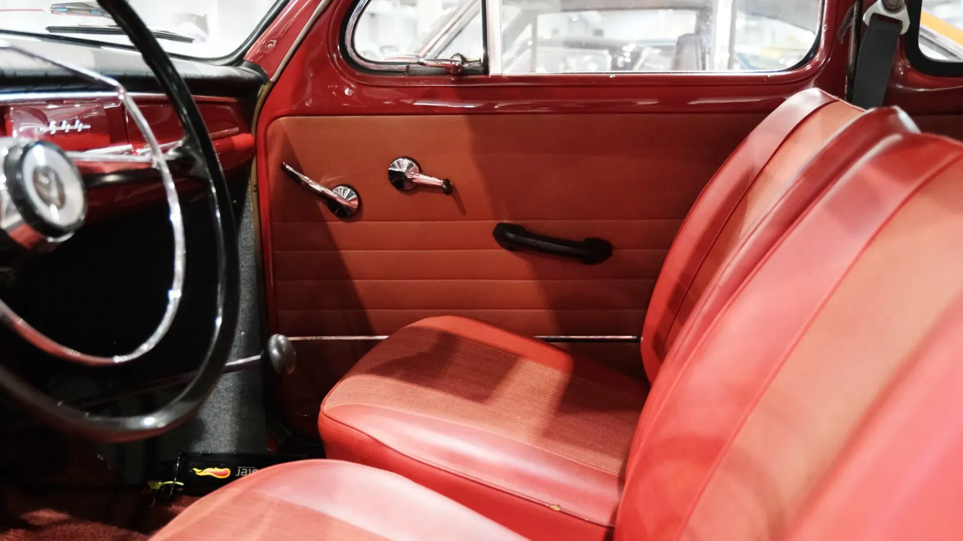 Nel 1962 la tensione passò da 6 a 12 Volt, allineandosi agli standard moderni.