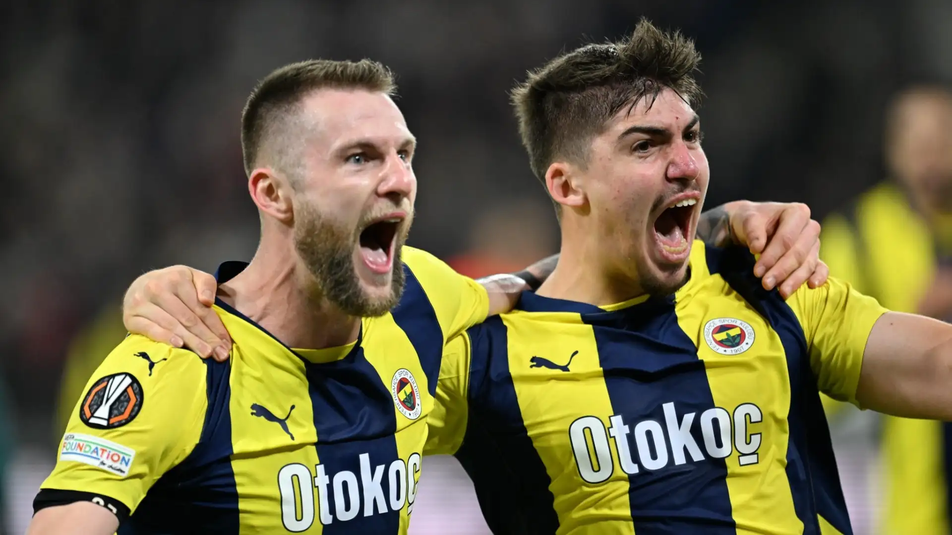 Cresciuto nel Fenerbahce, ha colpito molto José Mourinho che gli ha concesso spazio in prima squadra

