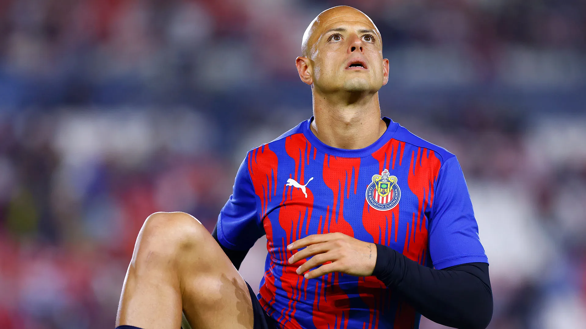 Hernandez ha anche giocato e segnato con le maglia del Real Madrid, del West Ham, del Siviglia e dei Los Angeles Galaxy