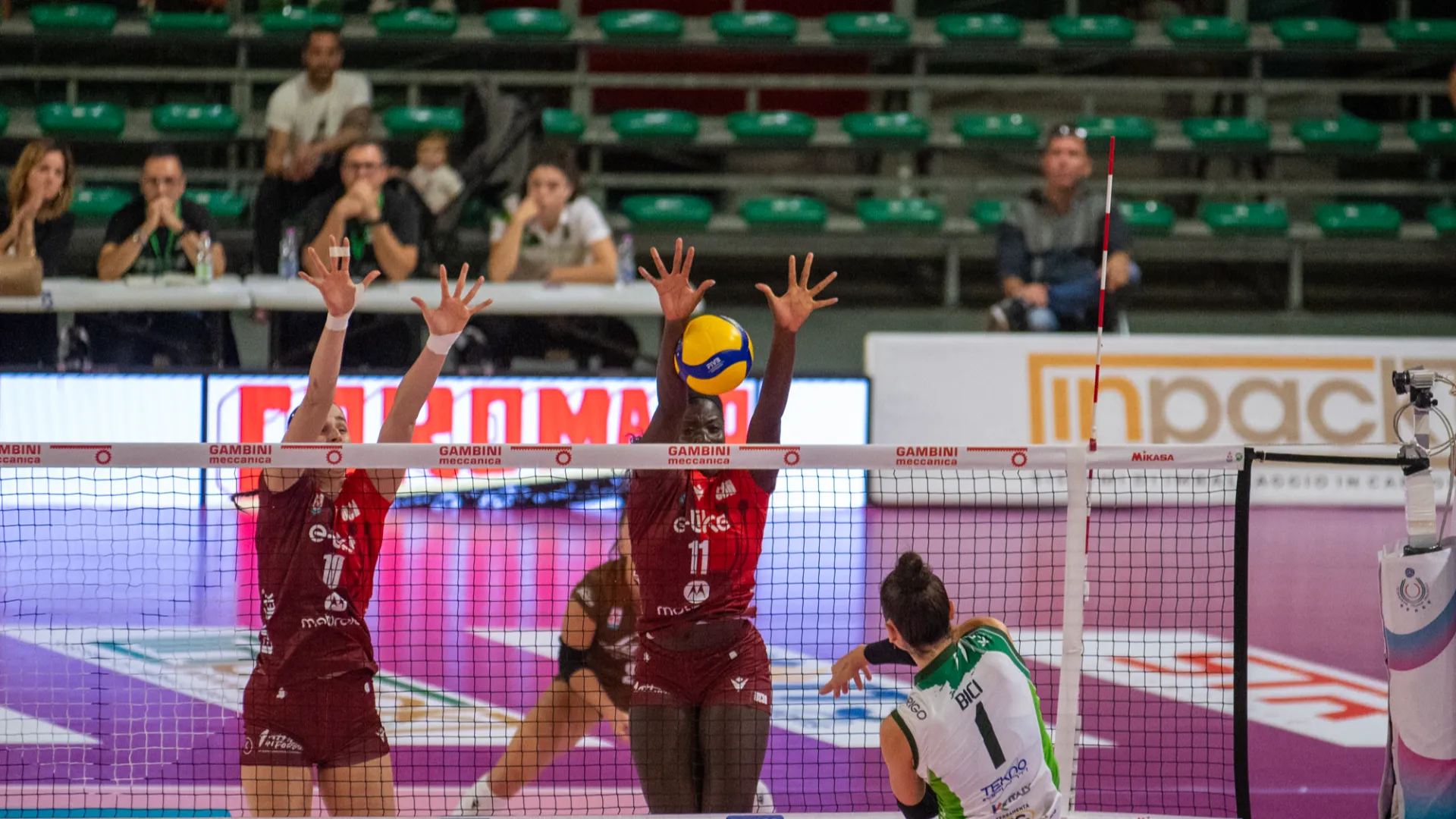 Dopo un primo anno da protagonista in Serie A1 con la maglia biancorossa, l’opposto numero 11 continuerà a far vibrare l’E-Work Arena con la sua potenza e determinazione.​ 