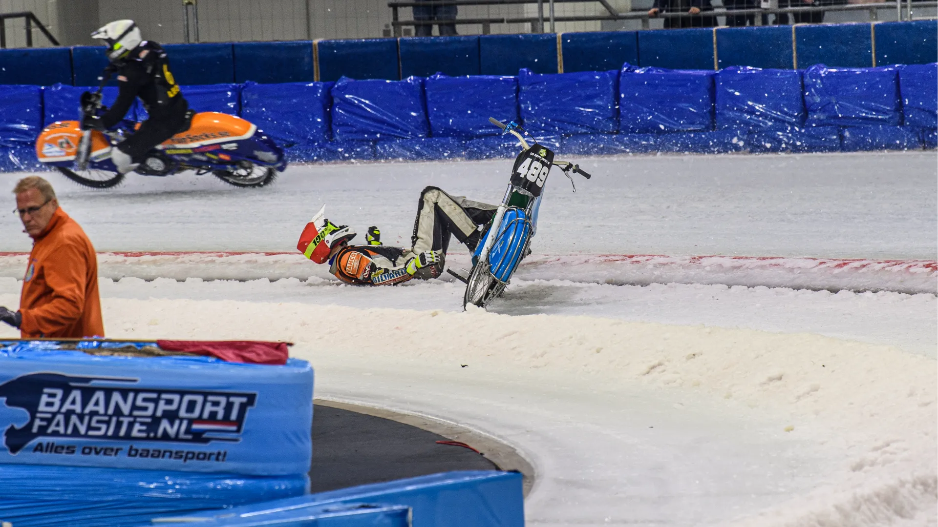 Durante la finale al Roelof Thijs Bokaal il campione è caduto

