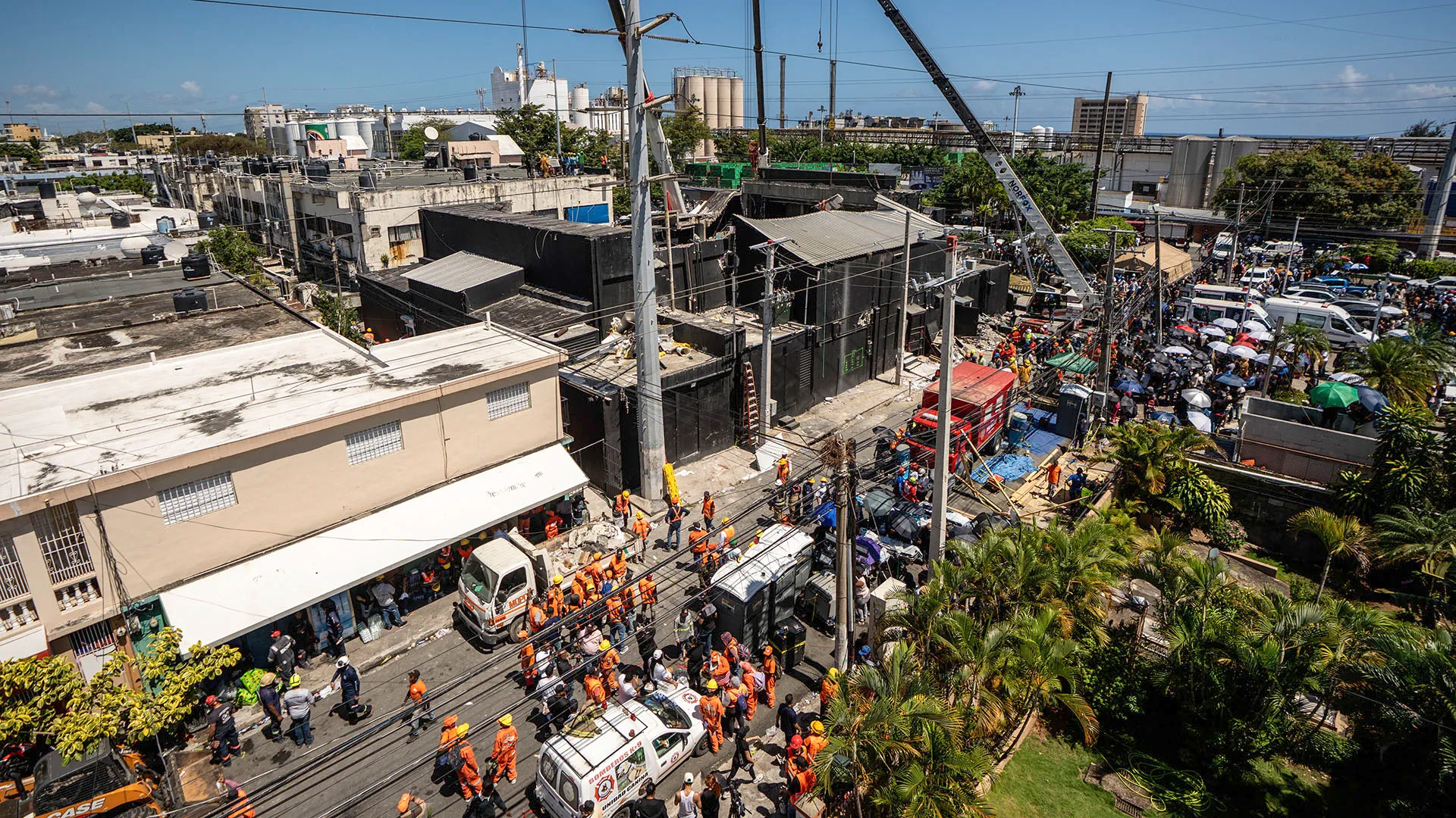La tragedia è avvenuta in un locale di Santo Domingo, durante un concerto di Rubby Perez