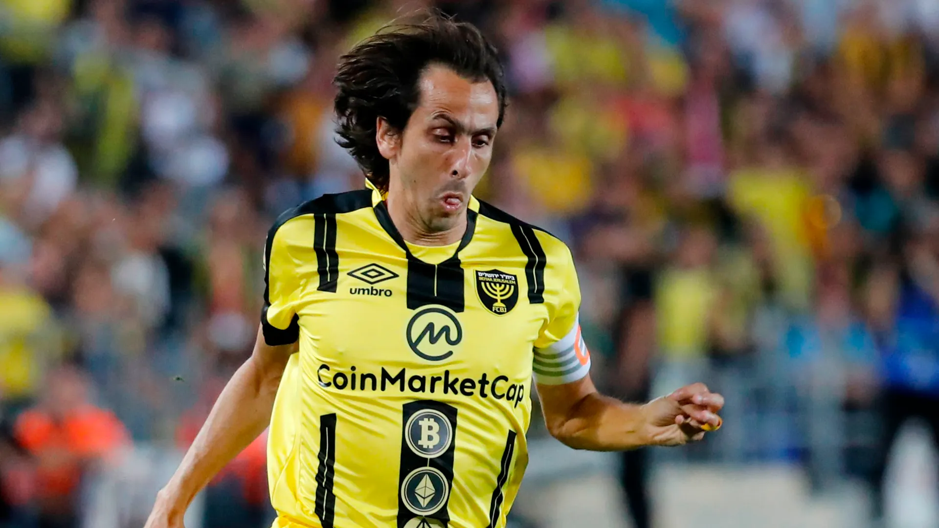 Si è ritirato ufficialmente nel 2019 mentre vestiva la maglia del Beitar Gerusalemme
