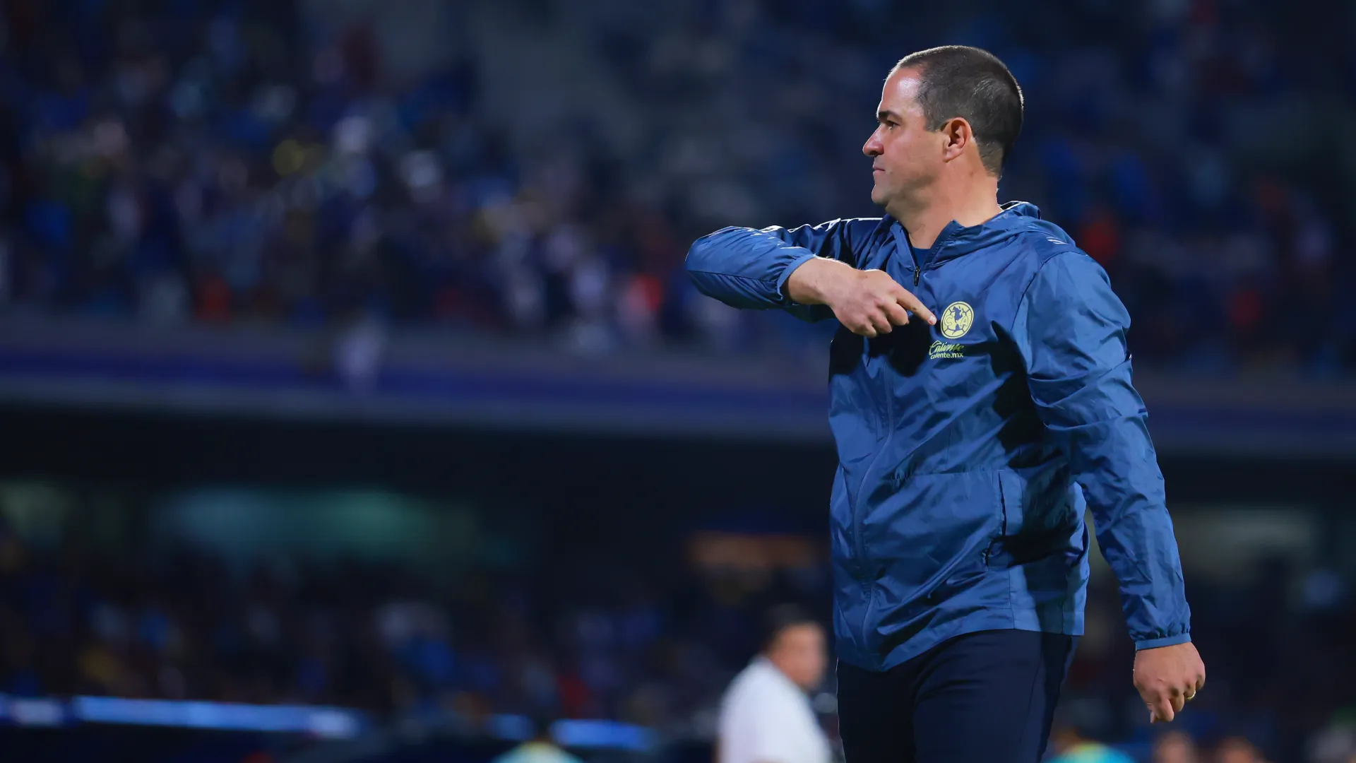 I tifosi del Cruz Azul hanno rivolto a Jardine cori decisamente poco amichevoli
