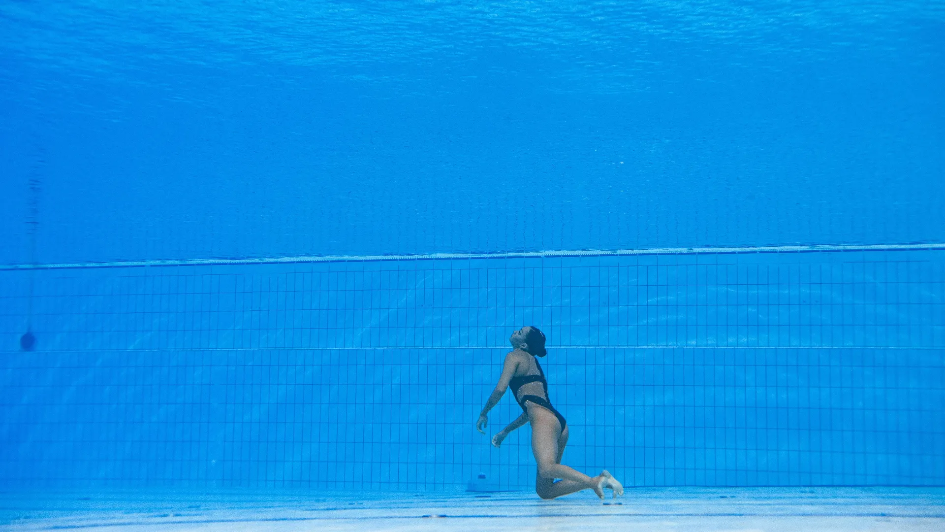 La campionessa è svenuta in piscina al termine della sua prova
