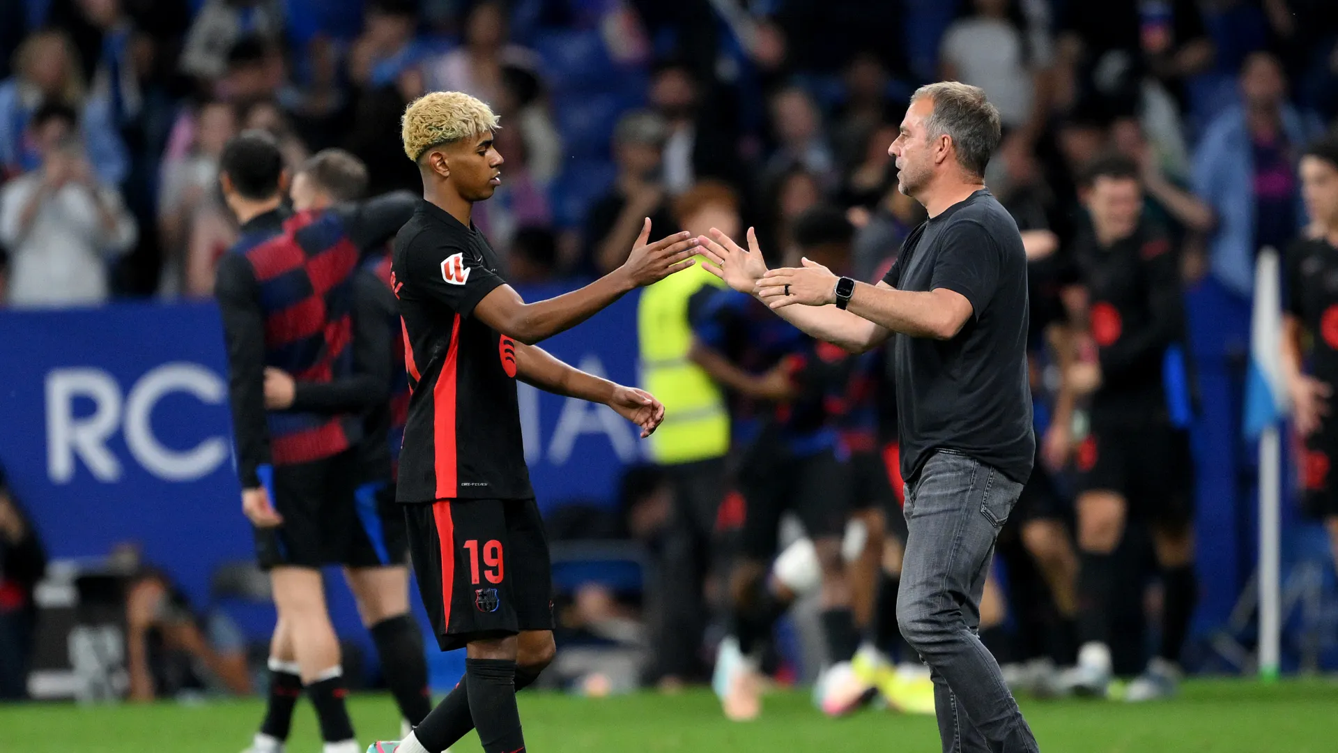 Succede di tutto al termine della partita vinta contro l'Espanyol