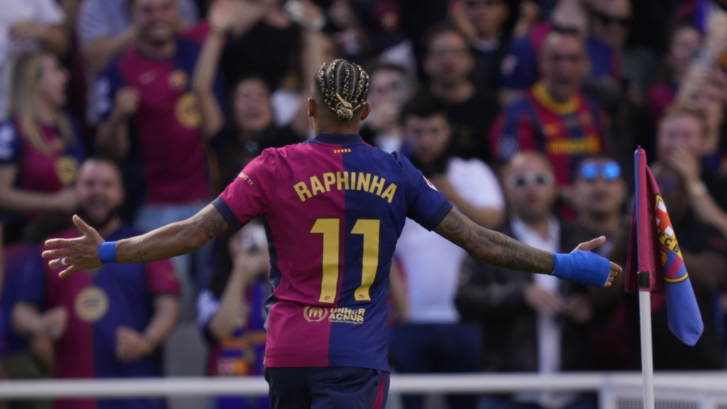 Clásico da leggenda: il Barcellona rimonta il Real 4-3, Liga ad un passo
