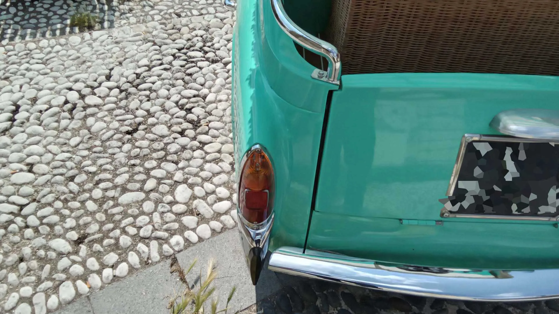 Eleganza compatta, la Bianchina Panoramica si distingue per uno stile più raffinato rispetto alla "cugina" Fiat Giardiniera