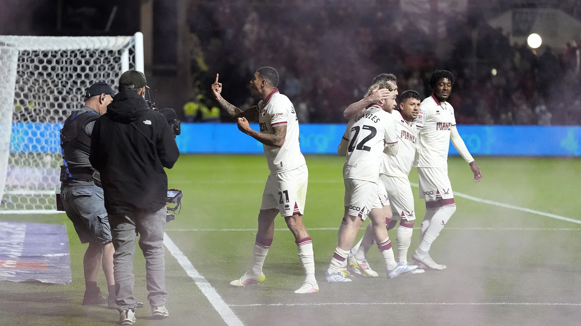 Nel Bristol City è stato espulso Dickie nei minuti di recupero del primo tempo

