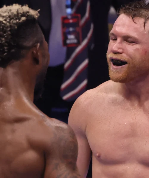 Boxe: Canelo Alvarez vince e incassa il primo assegno monster