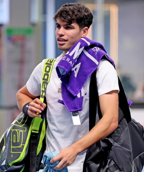 Insulti a Jannik Sinner, Carlos Alcaraz fa chiarezza dopo Wimbledon
