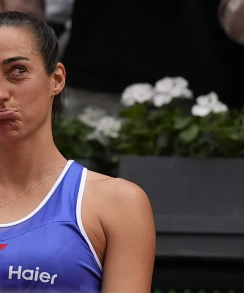 Caroline Garcia dice addio a Parigi tra sorrisi e lacrime: le foto