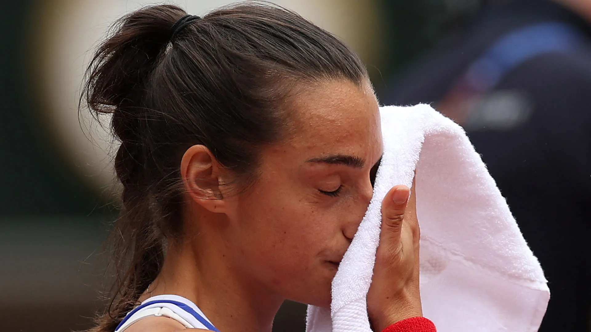 Caroline Garcia, alla sua ultima apparizione agli Open di Francia, è stata sconfitta per 6-4, 6-4 dalla statunitense Bernarda Pera