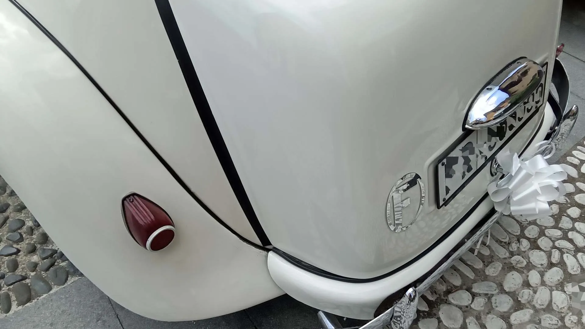Motore e cambio erano un blocco compatto, studiato per distribuire meglio i pesi e abbassare il baricentro, a tutto vantaggio della stabilità.