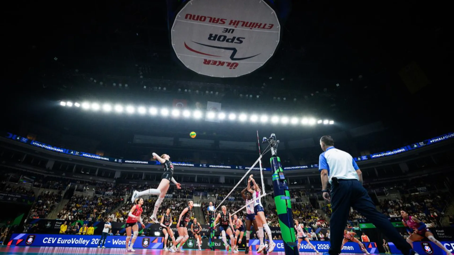 Primo hurrà europeo per Nanami Seki, Katja Eckl, Merit Adigwe e Martyna Lukasik. 