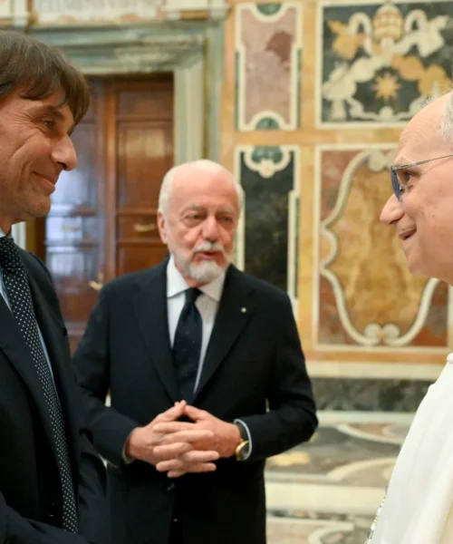 Spiacevole inconveniente per il Napoli dopo la visita al Papa