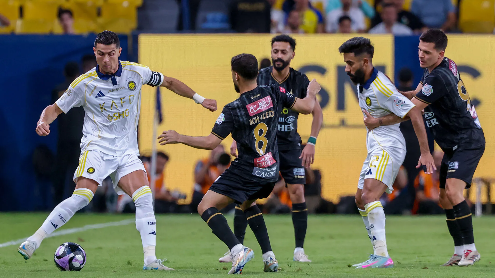 E nel finale l'ex attaccante di Real, Juve e Manchester United si è riscattato