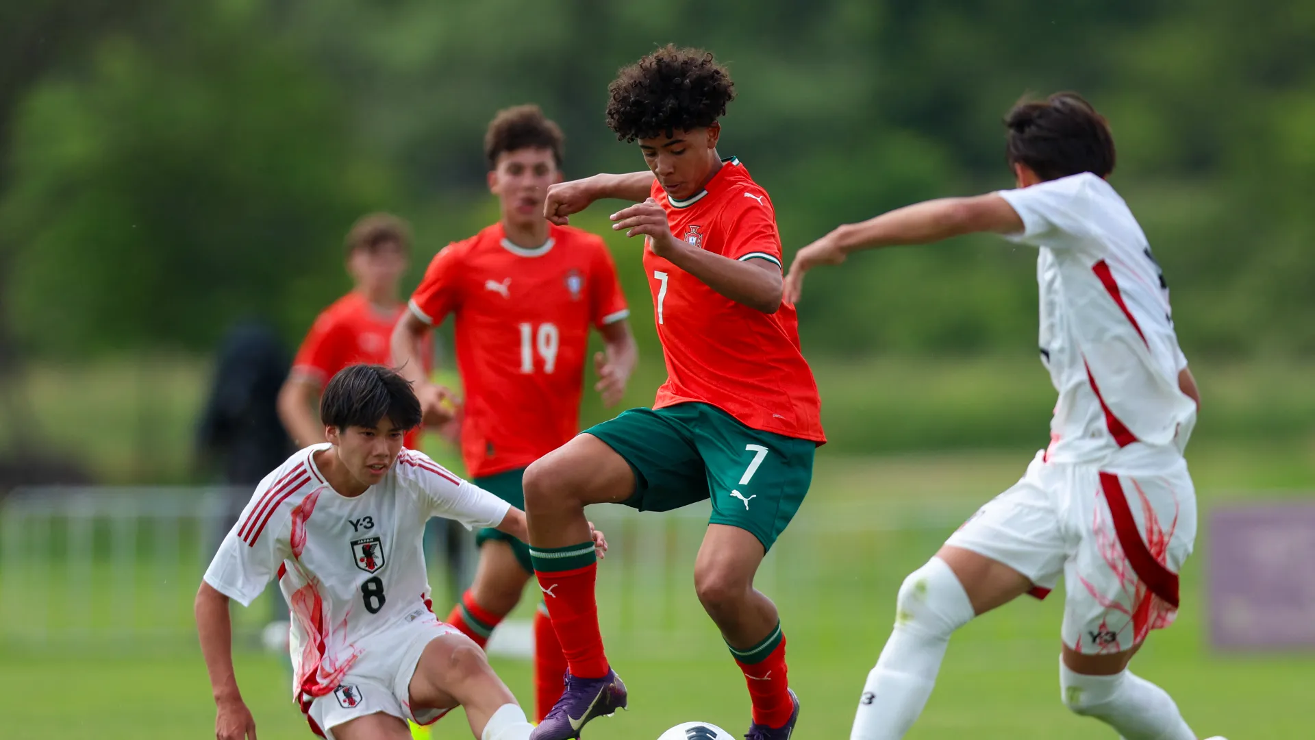Cristiano Dos Santos, figlio di Cristiano Ronaldo, è stato seguito da diversi osservatori durante il suo debutto con la squadra Under 15 del Portogallo