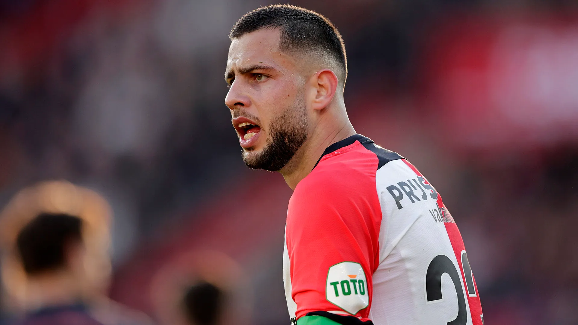 Dávid Hancko è molto richiesto sul mercato e potrebbe salutare in estate

