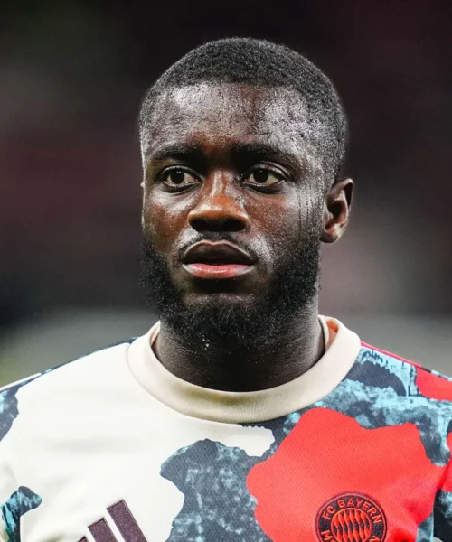 Upamecano-Bayern Monaco: tutto fermo a causa di un dettaglio. Foto