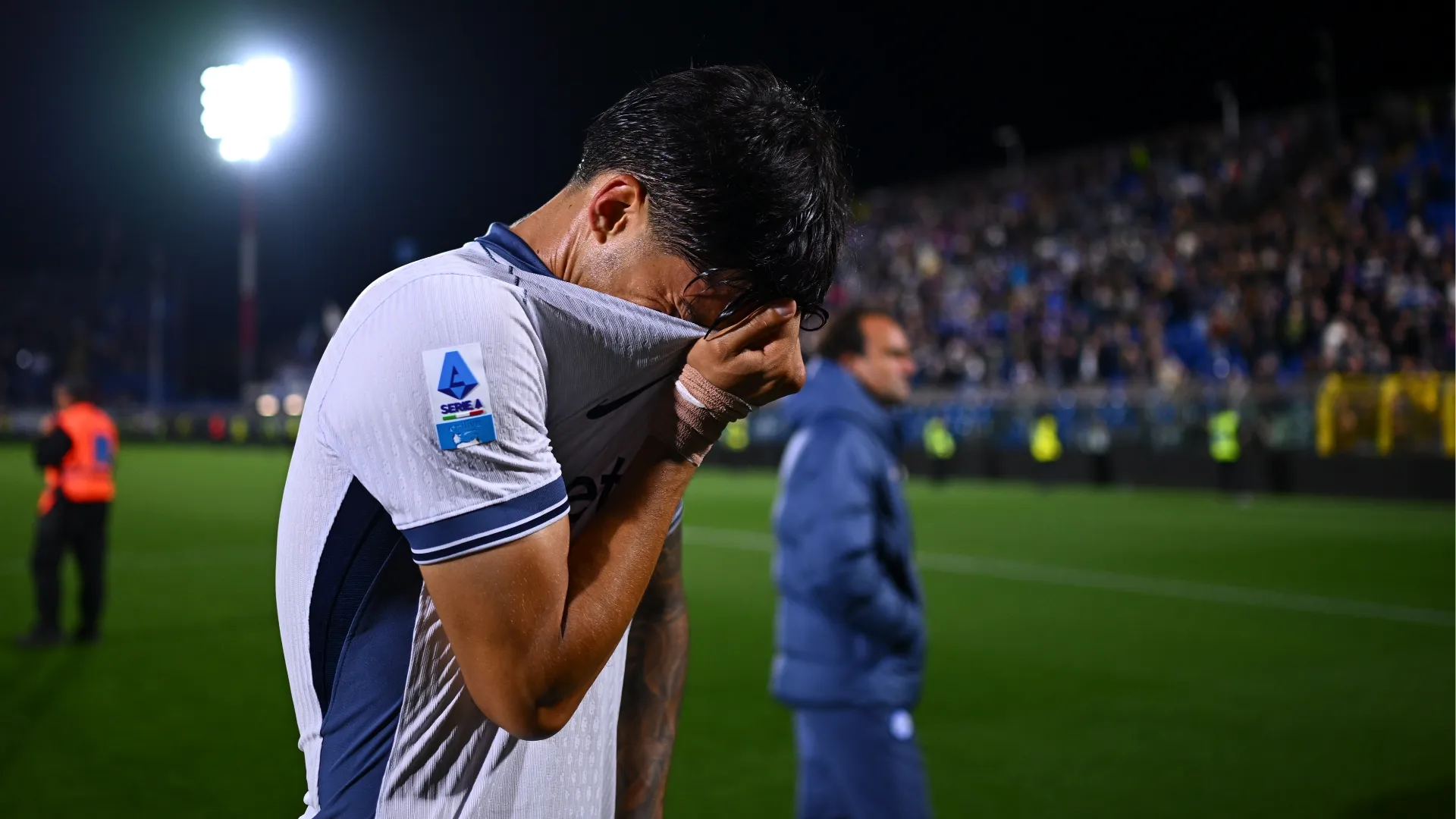In lacrime anche Joaquin Correa, all'ultima partita con l'Inter