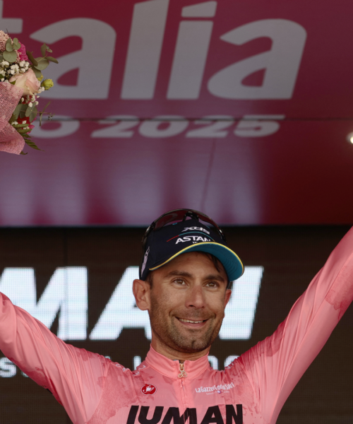 Giro d’Italia 2025, Plapp trionfa in solitaria nell’ottava tappa: Ulissi nuova maglia rosa